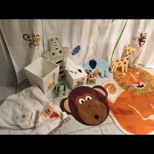 Kids jungle bathroom set